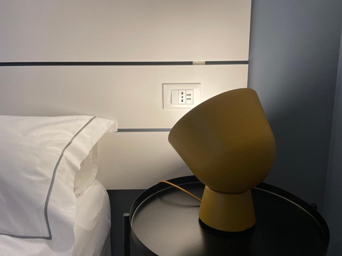 Torino48 Guesthouse Милано Екстериор снимка