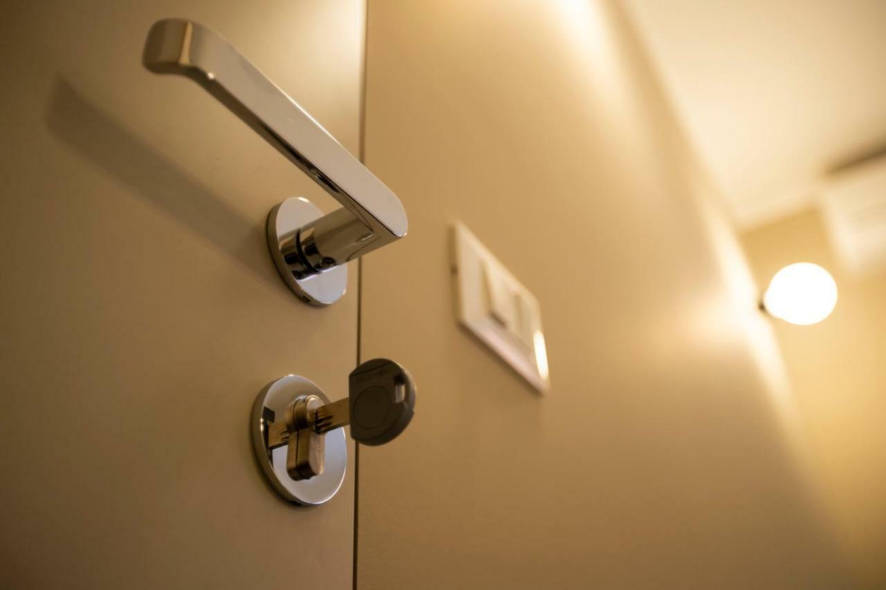 Torino48 Guesthouse Милано Екстериор снимка